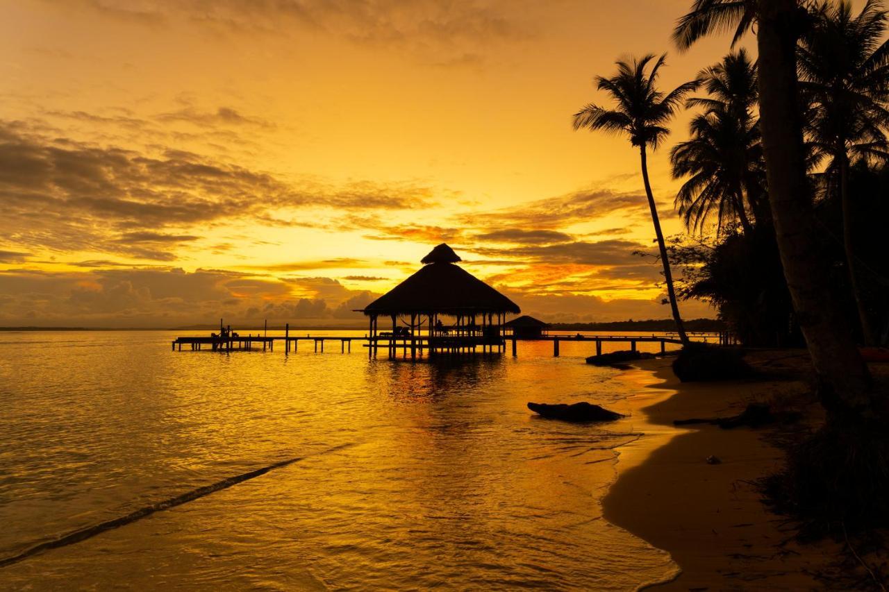 Casa Cayuco Eco-Adventure Lodge Bocas del Toro Exteriör bild